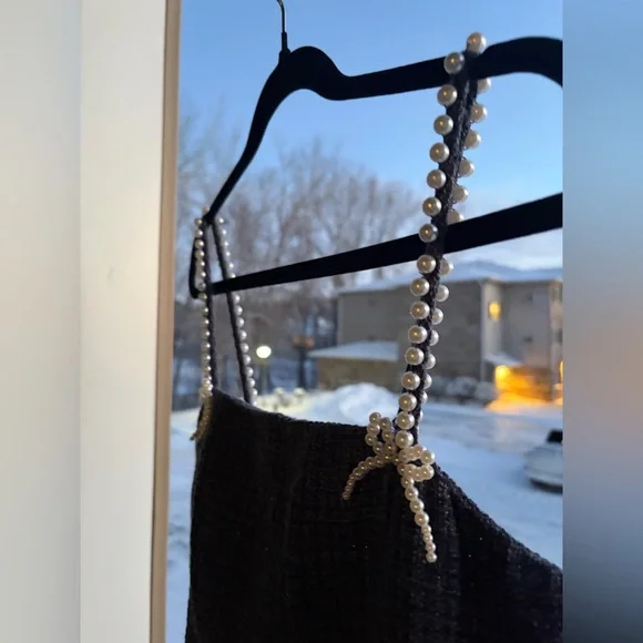 🆕 AQUA Tweed Drop Waist Mini Dress Exclusive Pearl Strap Bow Detail Size S Party - Picture 16 of 16